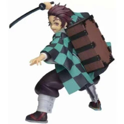 Demon Slayer - Tanjiro Kamado With Trunk 20cm Figure